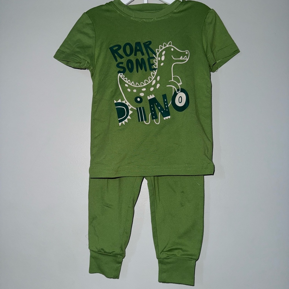 Tahari Green Dinosaur Pajama Set